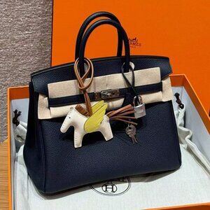 Classic Hermes Bag: A Stylish and Versatile Choice for Elegance